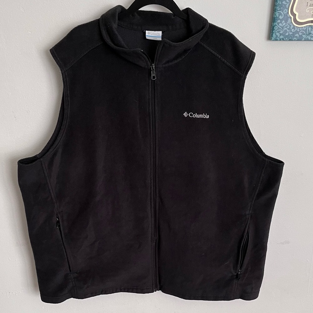 Columbia fleece vest